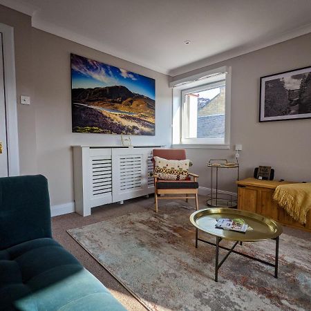 Beautiful Spacious Central Flat, Pitlochry Exterior photo